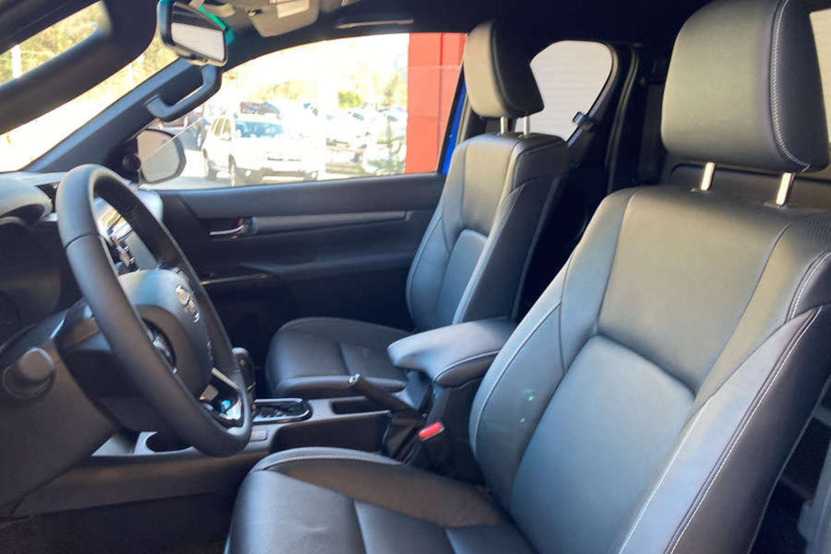 Toyota Hilux - X-TRA D-4D 204 BVA INVINC