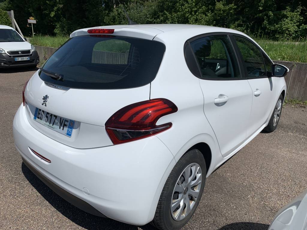 Peugeot 208 affaire - 1.6 BLUEHDI 100 PREMIUM PACK